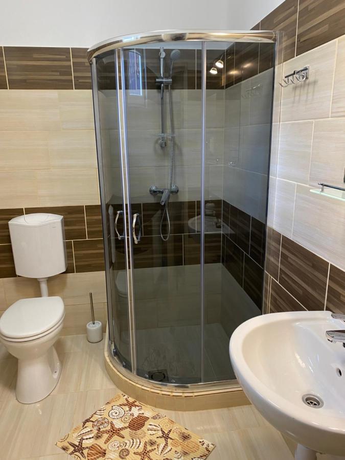 Levendula Vendeghaz Apartment Hajduboszormeny Luaran gambar