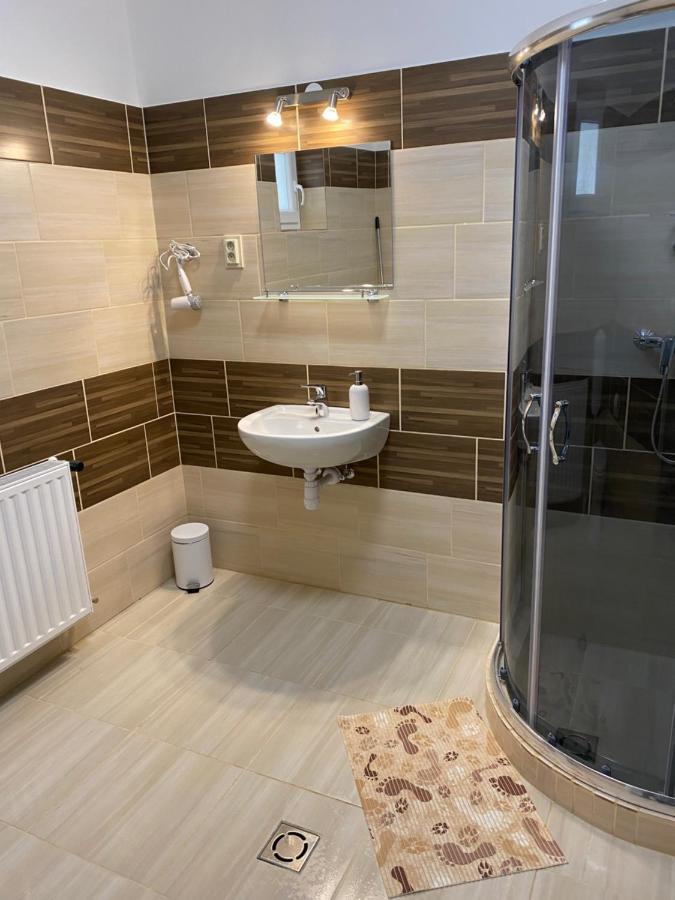Levendula Vendeghaz Apartment Hajduboszormeny Luaran gambar