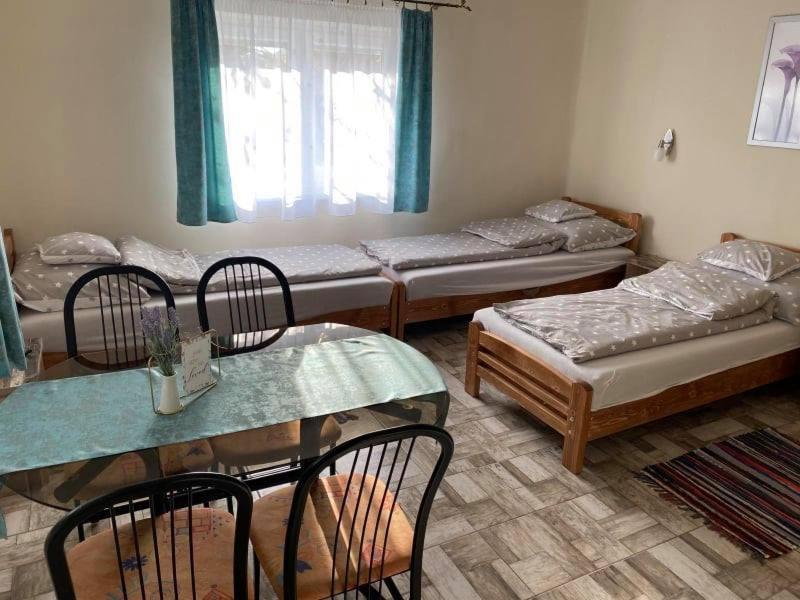 Levendula Vendeghaz Apartment Hajduboszormeny Luaran gambar