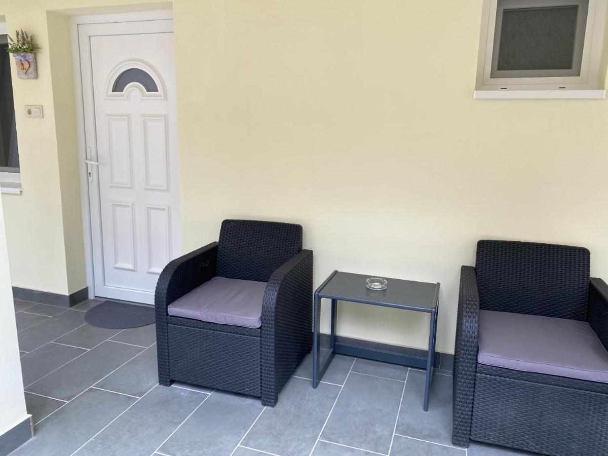 Levendula Vendeghaz Apartment Hajduboszormeny Luaran gambar