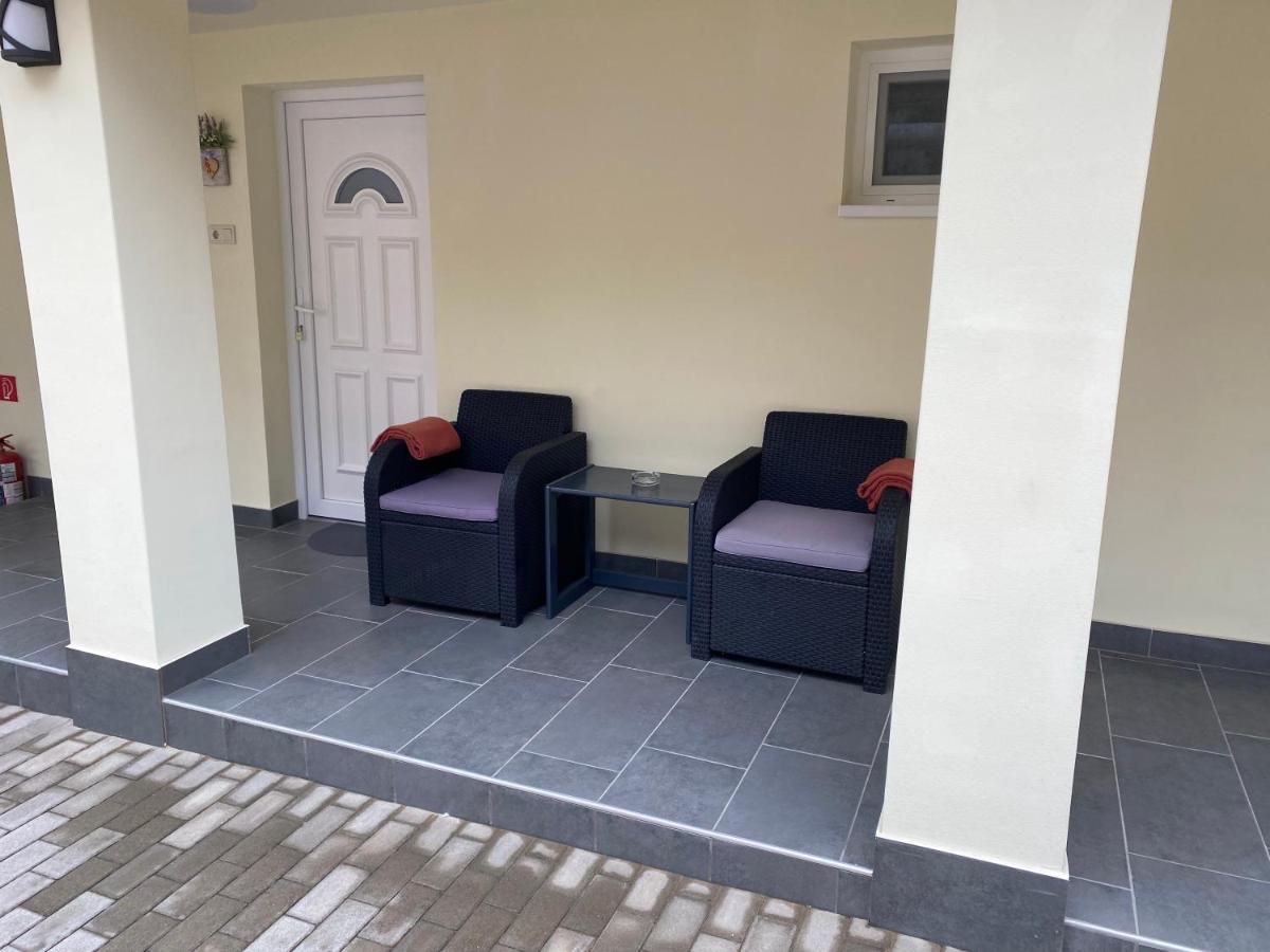 Levendula Vendeghaz Apartment Hajduboszormeny Luaran gambar