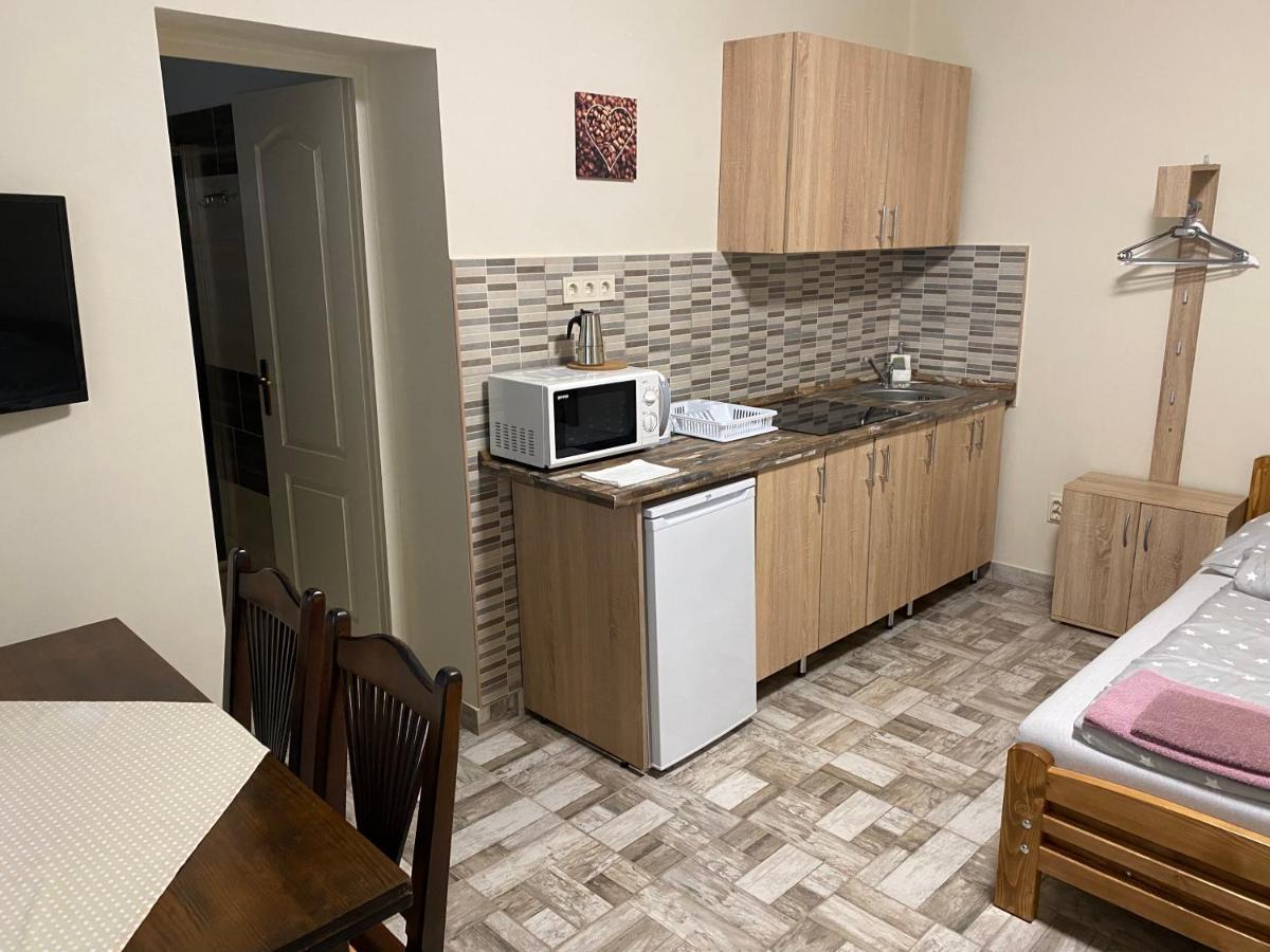 Levendula Vendeghaz Apartment Hajduboszormeny Luaran gambar