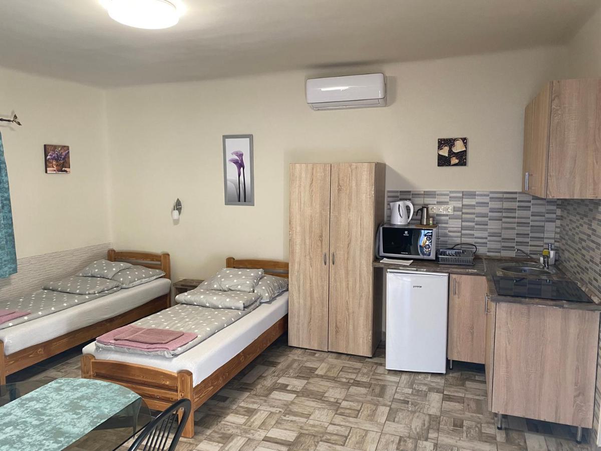 Levendula Vendeghaz Apartment Hajduboszormeny Luaran gambar