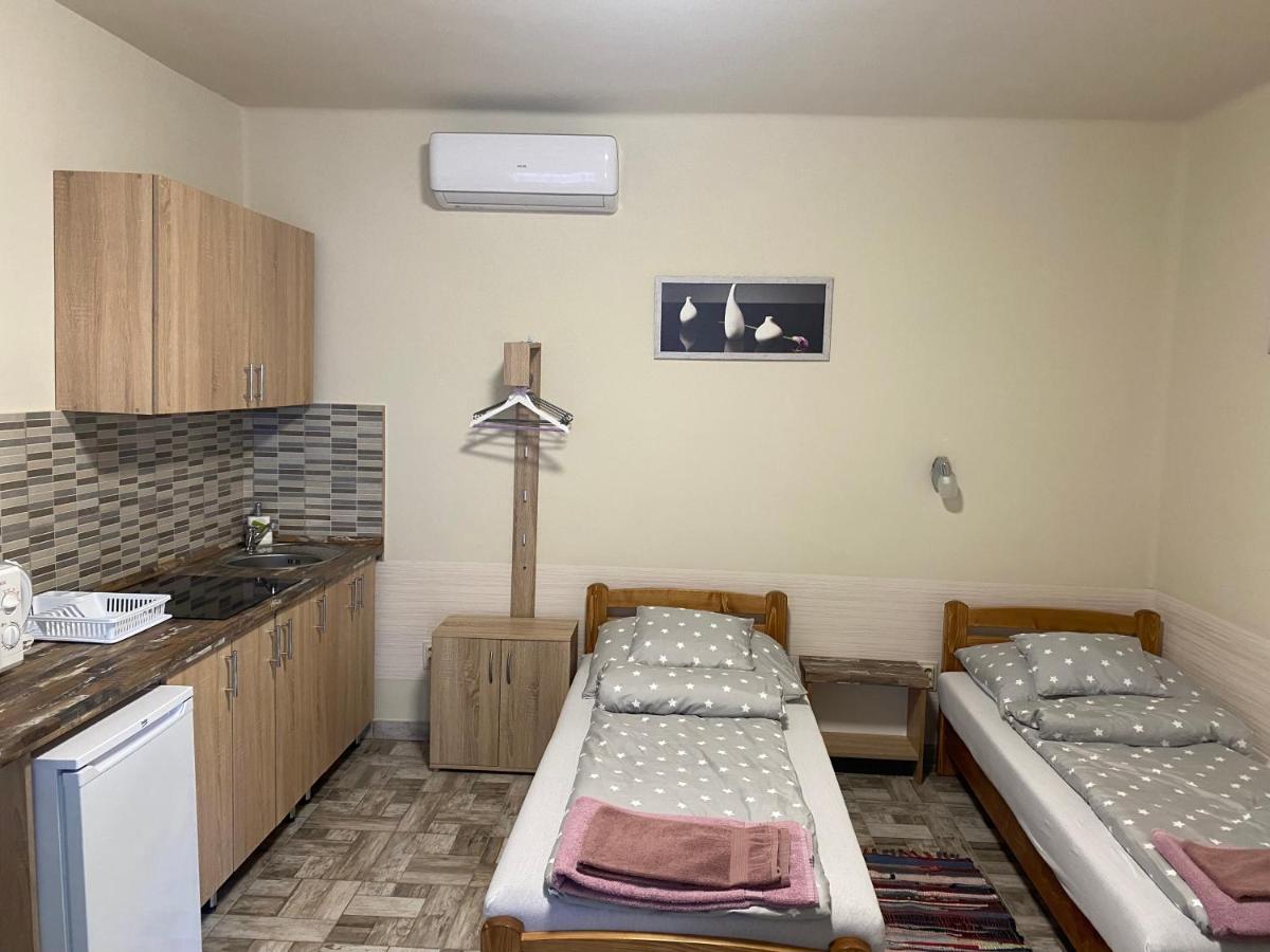 Levendula Vendeghaz Apartment Hajduboszormeny Luaran gambar