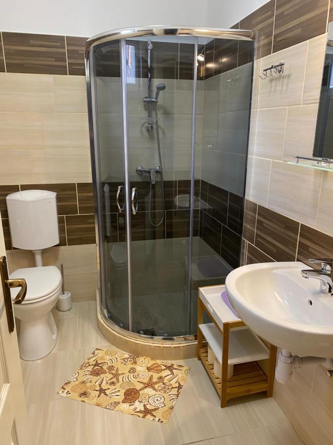 Levendula Vendeghaz Apartment Hajduboszormeny Luaran gambar