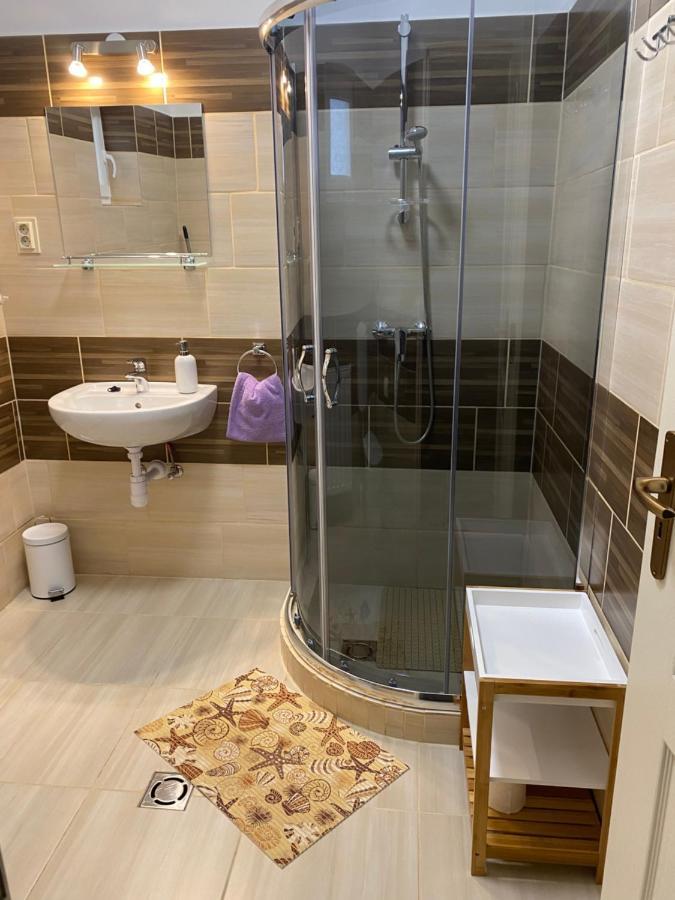 Levendula Vendeghaz Apartment Hajduboszormeny Luaran gambar