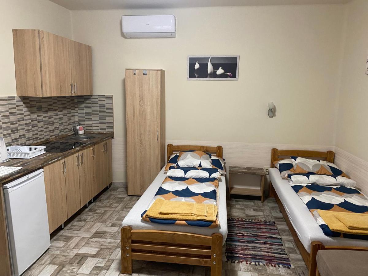 Levendula Vendeghaz Apartment Hajduboszormeny Luaran gambar