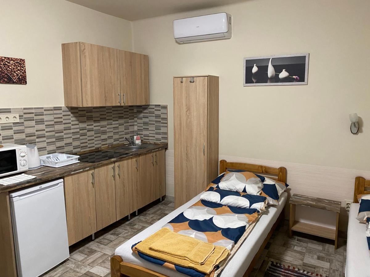 Levendula Vendeghaz Apartment Hajduboszormeny Luaran gambar
